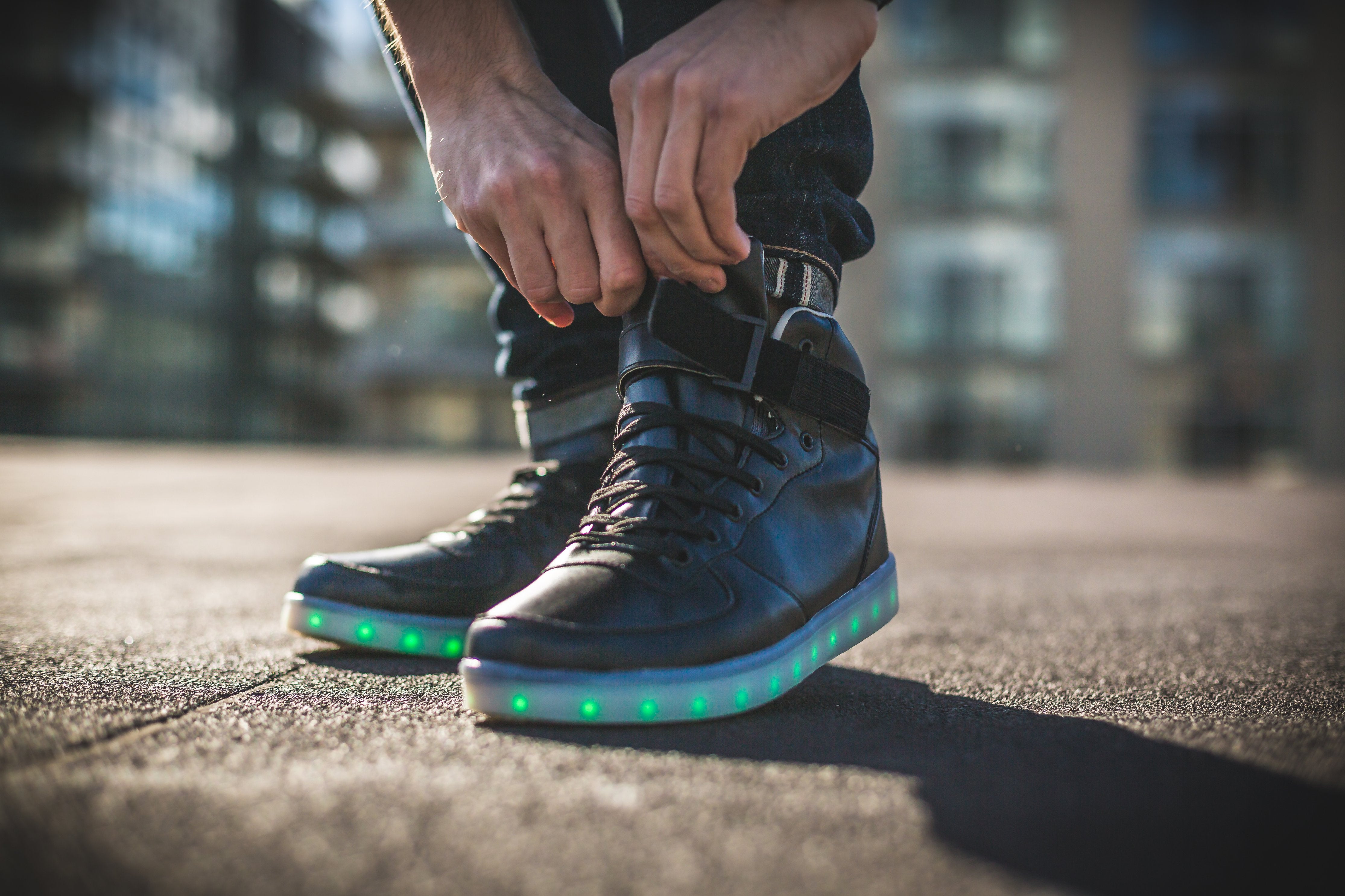 LIGHT UP SKETCHERS